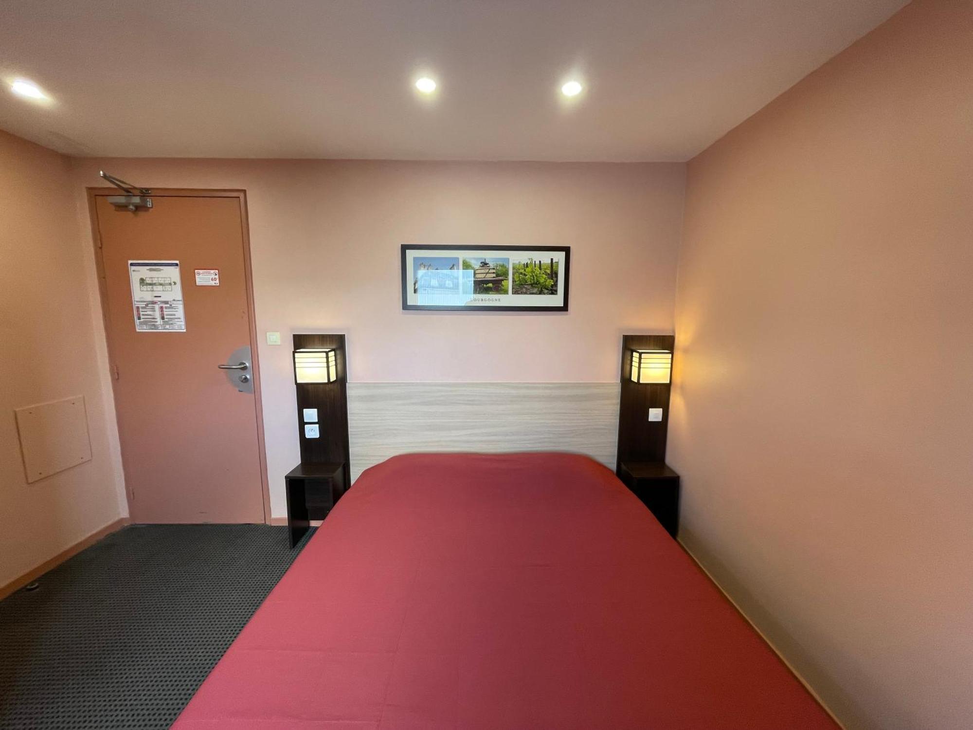Brit Hotel St-Quentin/Nord Fayet  외부 사진